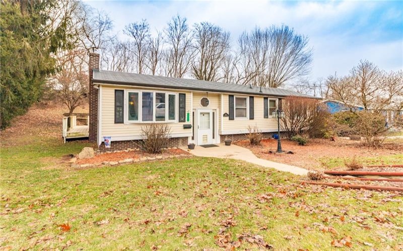 716 Stauffer Ave, Scottdale, 15683, 4 Bedrooms Bedrooms, 11 Rooms Rooms,3 BathroomsBathrooms,Residential,For Sale,Stauffer Ave,1735542
