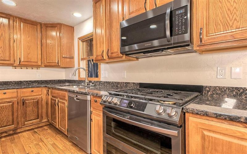 11227 Pershing DRIVE, North Huntingdon, 15642, 5 Bedrooms Bedrooms, 13 Rooms Rooms,4 BathroomsBathrooms,Residential,For Sale,Pershing,1746866