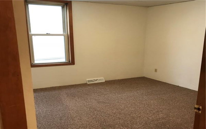 527 Westmoreland Ave, Avonmore, 15618, 6 Bedrooms Bedrooms, ,Residential,For Sale,Westmoreland Ave,1742014