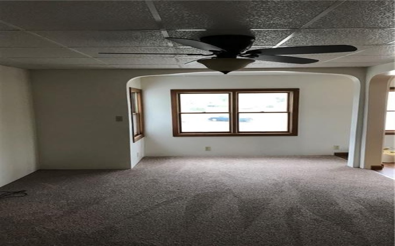 527 Westmoreland Ave, Avonmore, 15618, 6 Bedrooms Bedrooms, ,Residential,For Sale,Westmoreland Ave,1742014