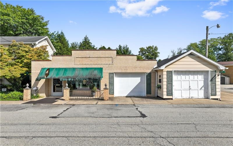 305-307 Sixth St, West Newton, 15089, ,Commercial-industrial-business,For Sale,Sixth St,1742025