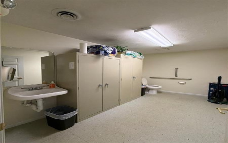 6 Oliver Rd Suite 108, Uniontown, 15401, ,Commercial-industrial-business,For Sale,Oliver Rd Suite 108,1746888