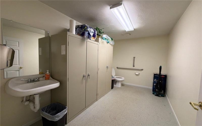 6 Oliver Rd Suite 108, Uniontown, 15401, ,Commercial-industrial-business,For Sale,Oliver Rd Suite 108,1746888