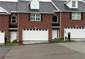 211 Settlers Ct, Venetia, 15367, 3 Bedrooms Bedrooms, 8 Rooms Rooms,2.1 BathroomsBathrooms,Residential,For Sale,Settlers Ct,1739211
