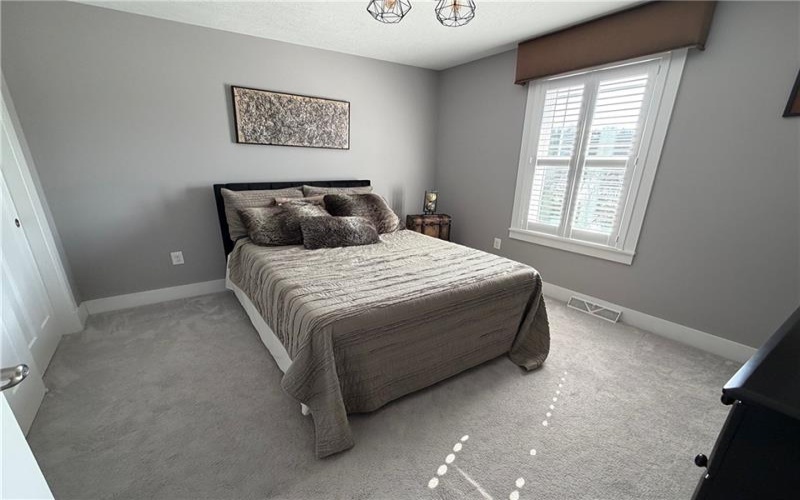 211 Settlers Ct, Venetia, 15367, 3 Bedrooms Bedrooms, 8 Rooms Rooms,2.1 BathroomsBathrooms,Residential,For Sale,Settlers Ct,1739211