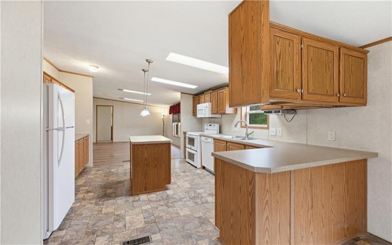 839 Bovard Luxor Rd, Greensburg, 15601, 5 Bedrooms Bedrooms, ,2 BathroomsBathrooms,Residential,For Sale,Bovard Luxor Rd,1746892