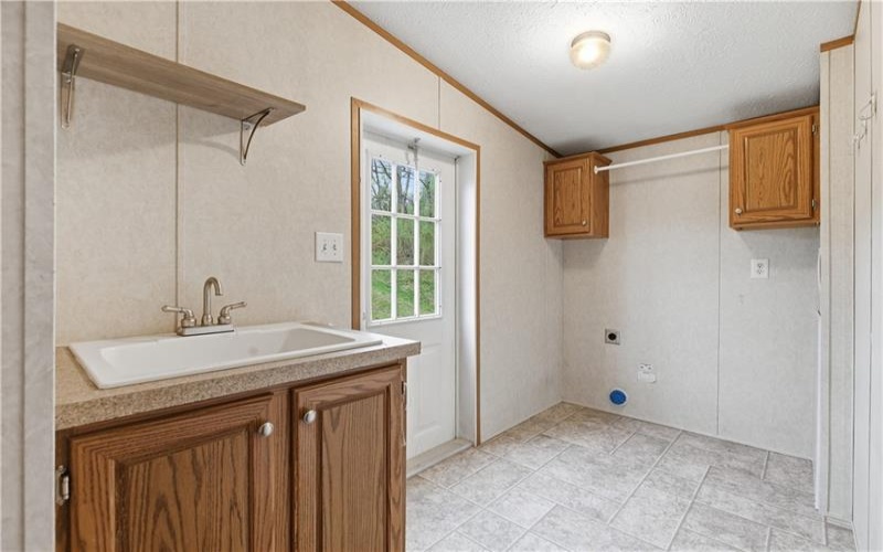 839 Bovard Luxor Rd, Greensburg, 15601, 5 Bedrooms Bedrooms, ,2 BathroomsBathrooms,Residential,For Sale,Bovard Luxor Rd,1746892