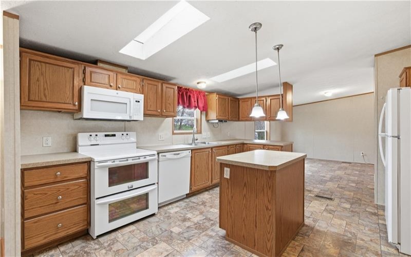 839 Bovard Luxor Rd, Greensburg, 15601, 5 Bedrooms Bedrooms, ,2 BathroomsBathrooms,Residential,For Sale,Bovard Luxor Rd,1746892