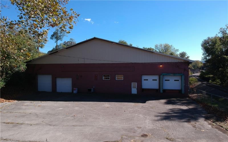 120 E Penn St, Uniontown, 15401, ,Commercial-industrial-business,For Sale,E Penn St,1735707