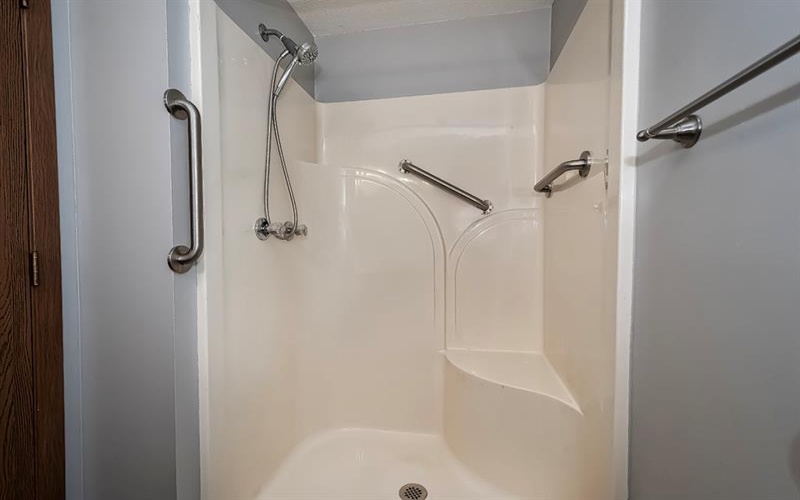 2750 Iowa Drive, Lower Burrell, 15068, 2 Bedrooms Bedrooms, 5 Rooms Rooms,2 BathroomsBathrooms,Residential,For Sale,Iowa Drive,1746929