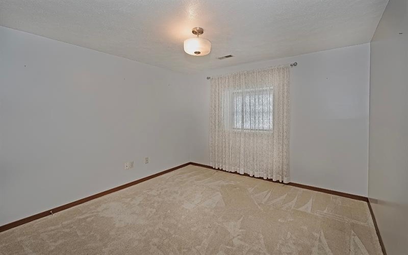 2750 Iowa Drive, Lower Burrell, 15068, 2 Bedrooms Bedrooms, 5 Rooms Rooms,2 BathroomsBathrooms,Residential,For Sale,Iowa Drive,1746929