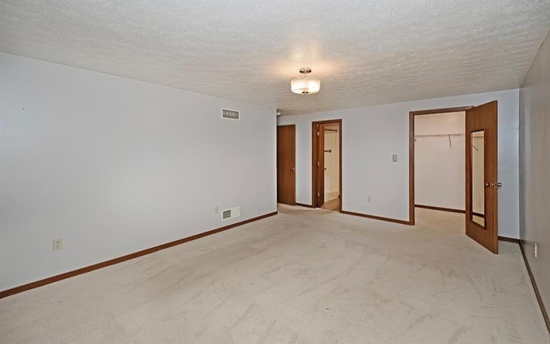 2750 Iowa Drive, Lower Burrell, 15068, 2 Bedrooms Bedrooms, 5 Rooms Rooms,2 BathroomsBathrooms,Residential,For Sale,Iowa Drive,1746929