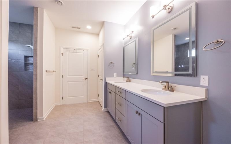 103 Bridle Lane, Washington, 15301, 3 Bedrooms Bedrooms, 11 Rooms Rooms,3 BathroomsBathrooms,Residential,For Sale,Bridle Lane,1739332