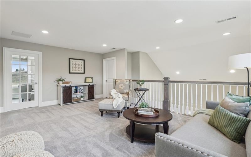 130 Summer Lane, McDonald, 15057, 3 Bedrooms Bedrooms, 10 Rooms Rooms,2.1 BathroomsBathrooms,Residential,For Sale,Summer Lane,1735859