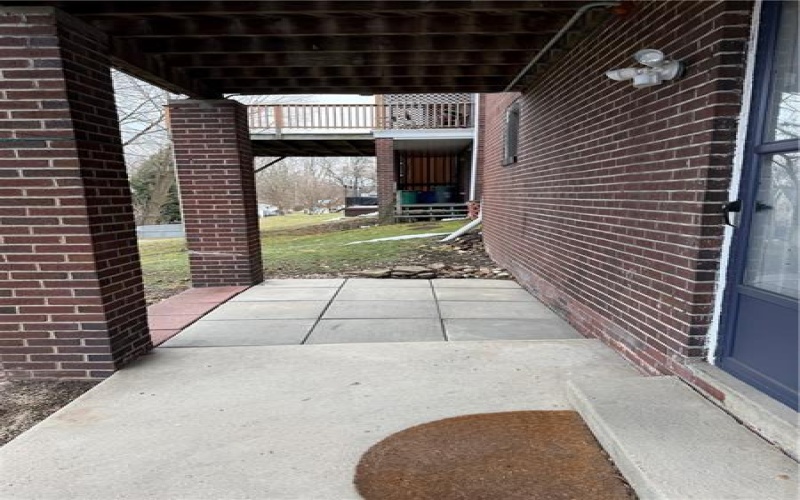 235 Center Ave, Greensburg, 15601, 4 Bedrooms Bedrooms, ,1 BathroomBathrooms,Lease,For Rent,Center Ave,1744623