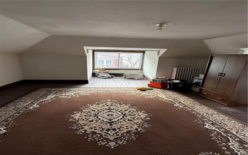 235 Center Ave, Greensburg, 15601, 4 Bedrooms Bedrooms, ,1 BathroomBathrooms,Lease,For Rent,Center Ave,1744623