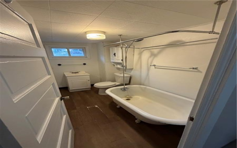20 Pine St, Ellsworth, 15331, 2 Bedrooms Bedrooms, ,1 BathroomBathrooms,Lease,For Rent,Pine St,1746985