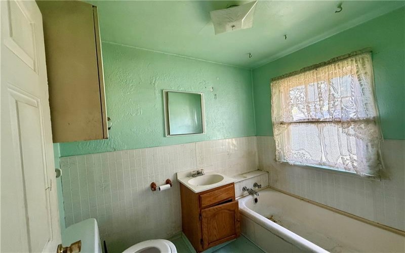 81 Greene Street, Clarksville, 15322, 3 Bedrooms Bedrooms, 7 Rooms Rooms,2 BathroomsBathrooms,Residential,For Sale,Greene Street,1724885
