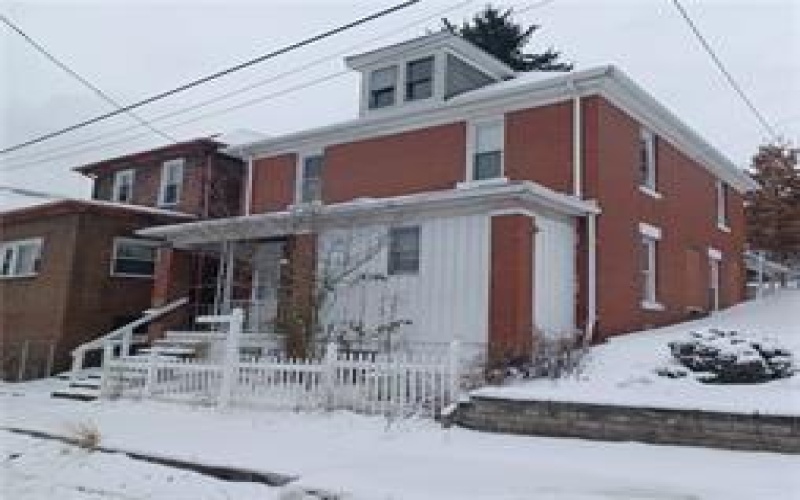 432 Conrad Ave, Charleroi, 15022, 5 Bedrooms Bedrooms, 9 Rooms Rooms,2.1 BathroomsBathrooms,Residential,For Sale,Conrad Ave,1735937