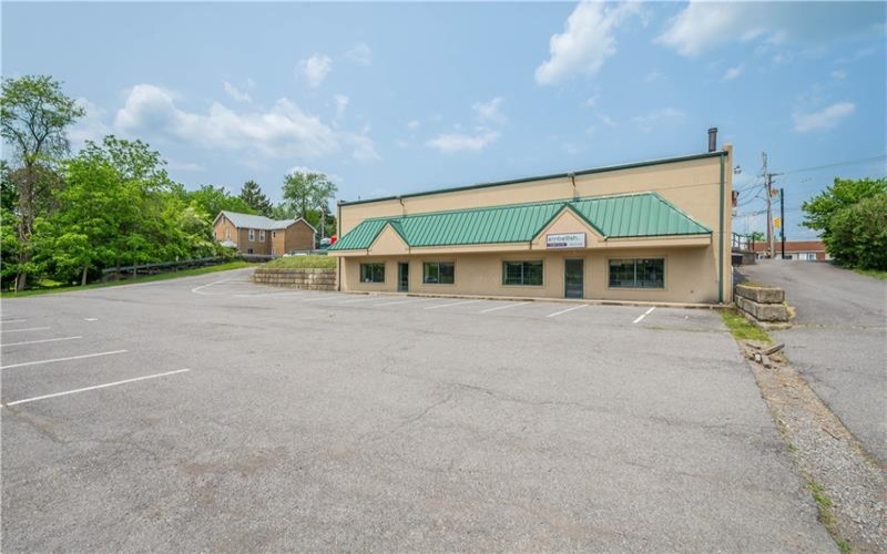 1100 Steubenbville Pike, Burgettstown, 15021, ,Commercial-industrial-business,For Sale,Steubenbville Pike,1739387