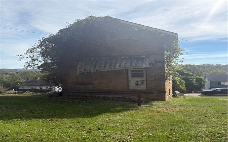 310 2nd St, Marianna, 15345, 3 Bedrooms Bedrooms, ,1 BathroomBathrooms,Residential,For Sale,2nd St,1724942