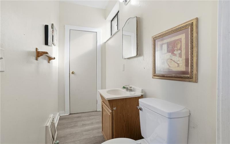 1245 Kenneth Avenue, New Kensington, 15068, 5 Bedrooms Bedrooms, ,1 BathroomBathrooms,Residential,For Sale,Kenneth Avenue,1739388