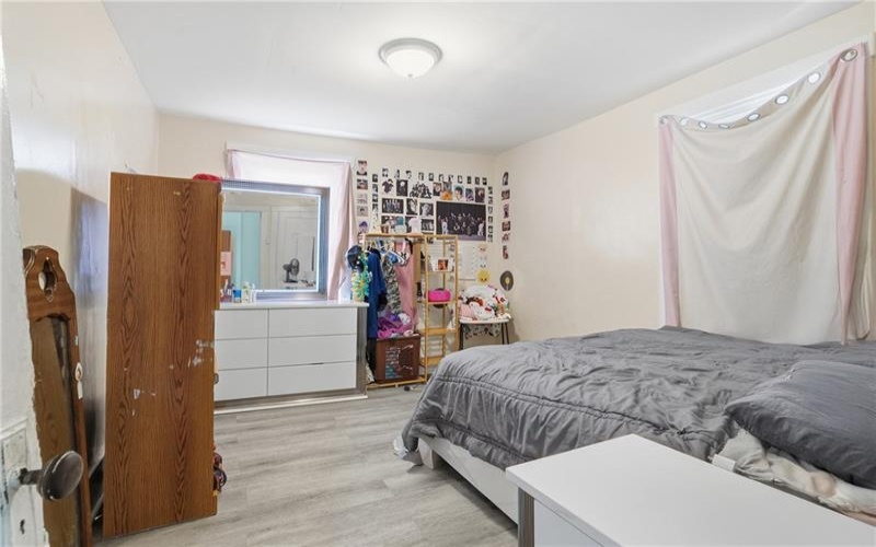 1245 Kenneth Avenue, New Kensington, 15068, 5 Bedrooms Bedrooms, ,1 BathroomBathrooms,Residential,For Sale,Kenneth Avenue,1739388