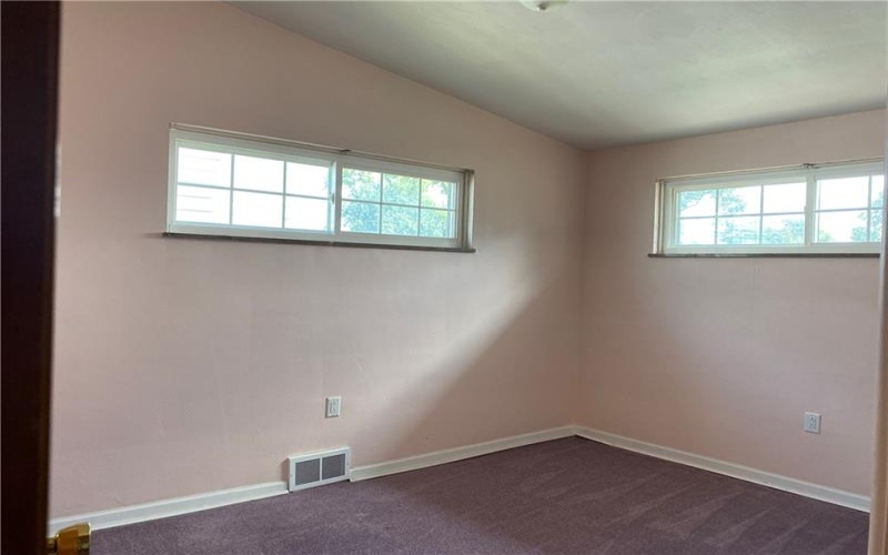 2647 Paige St., Lower Burrell, 15068, 3 Bedrooms Bedrooms, 9 Rooms Rooms,1 BathroomBathrooms,Residential,For Sale,Paige St.,1744682