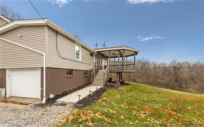 414 State Route 231, Claysville, 15323, 3 Bedrooms Bedrooms, 8 Rooms Rooms,1 BathroomBathrooms,Residential,For Sale,State Route 231,1731358