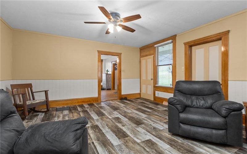 414 State Route 231, Claysville, 15323, 3 Bedrooms Bedrooms, 8 Rooms Rooms,1 BathroomBathrooms,Residential,For Sale,State Route 231,1731358