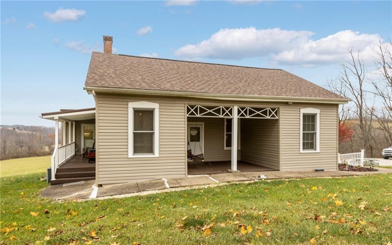 414 State Route 231, Claysville, 15323, 3 Bedrooms Bedrooms, 8 Rooms Rooms,1 BathroomBathrooms,Residential,For Sale,State Route 231,1731358