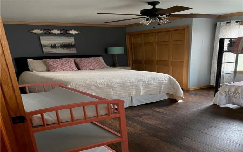 12 Logan St., Ohiopyle, 15470, 4 Bedrooms Bedrooms, 7 Rooms Rooms,2 BathroomsBathrooms,Residential,For Sale,Logan St.,1739397