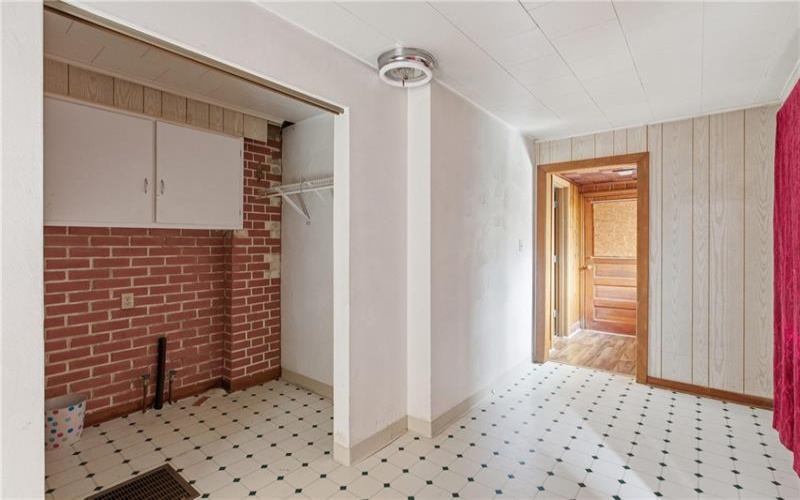 87 United Rd, Mount Pleasant, 15666, 4 Bedrooms Bedrooms, ,1.1 BathroomsBathrooms,Residential,For Sale,United Rd,1742215