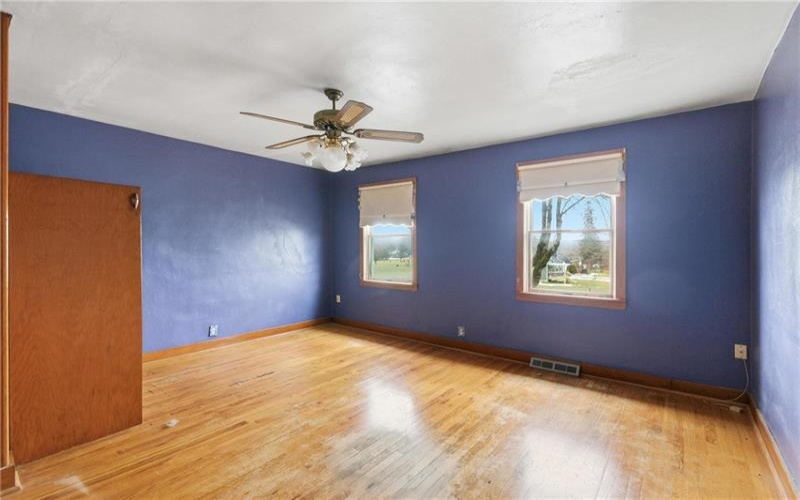 87 United Rd, Mount Pleasant, 15666, 4 Bedrooms Bedrooms, ,1.1 BathroomsBathrooms,Residential,For Sale,United Rd,1742215