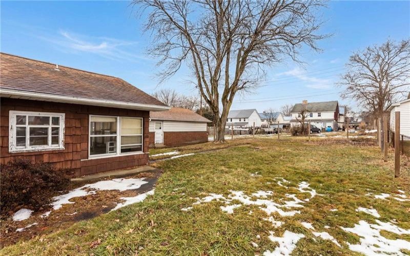 87 United Rd, Mount Pleasant, 15666, 4 Bedrooms Bedrooms, ,1.1 BathroomsBathrooms,Residential,For Sale,United Rd,1742215