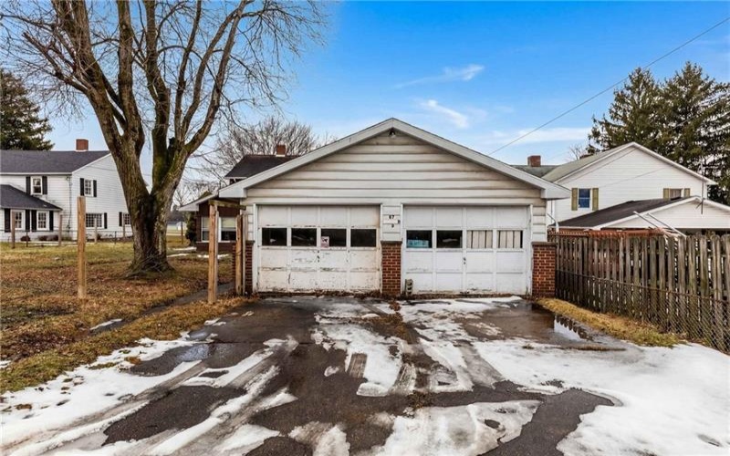 87 United Rd, Mount Pleasant, 15666, 4 Bedrooms Bedrooms, ,1.1 BathroomsBathrooms,Residential,For Sale,United Rd,1742215
