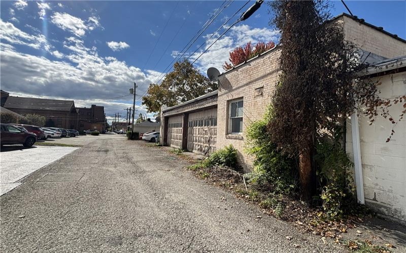 409 Depot St, Latrobe, 15650, ,Commercial-industrial-business,For Sale,Depot St,1731408