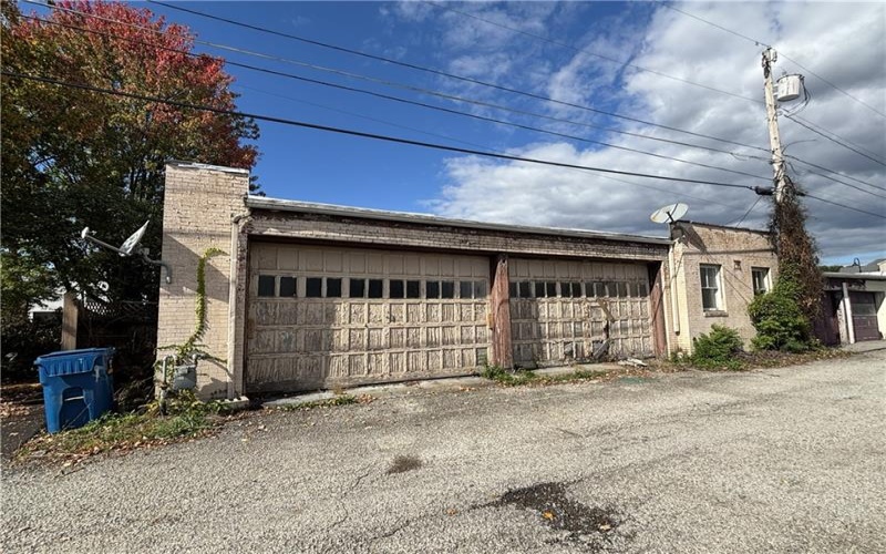 409 Depot St, Latrobe, 15650, ,Commercial-industrial-business,For Sale,Depot St,1731408