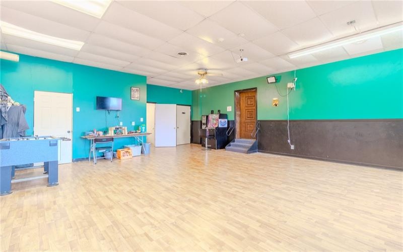 212 4th St, Jeannette, 15644, ,Commercial-industrial-business,For Sale,4th St,1742251