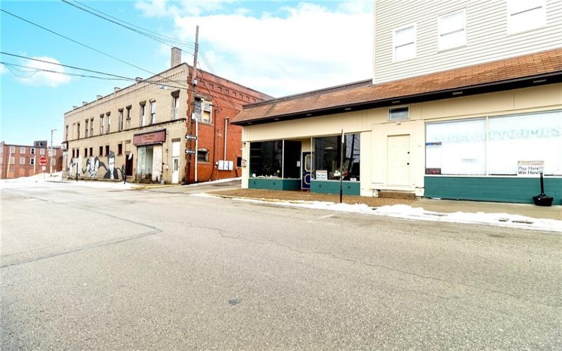 212 4th St, Jeannette, 15644, ,Commercial-industrial-business,For Sale,4th St,1742251