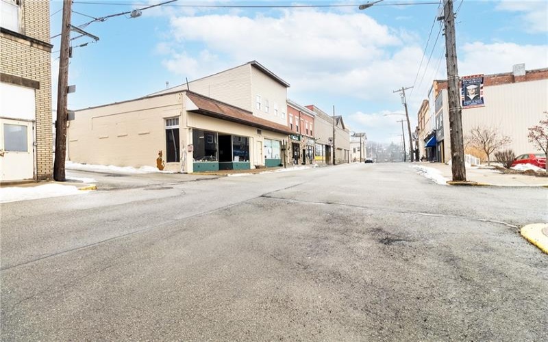 212 4th St, Jeannette, 15644, ,Commercial-industrial-business,For Sale,4th St,1742251