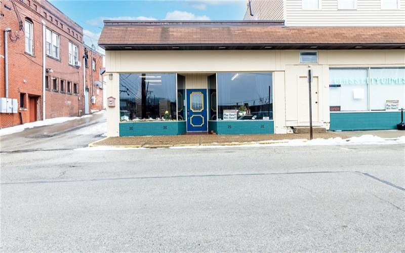 212 4th St, Jeannette, 15644, ,Commercial-industrial-business,For Sale,4th St,1742251