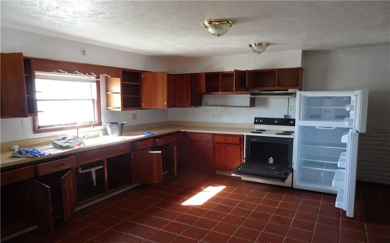 227 6th St, Youngwood, 15697, 3 Bedrooms Bedrooms, ,2 BathroomsBathrooms,Lease,For Rent,6th St,1725011