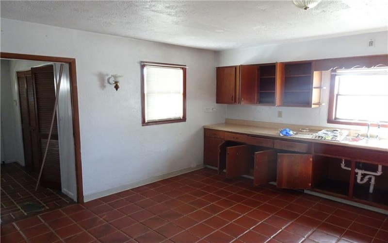 227 6th St, Youngwood, 15697, 3 Bedrooms Bedrooms, ,2 BathroomsBathrooms,Lease,For Rent,6th St,1725011