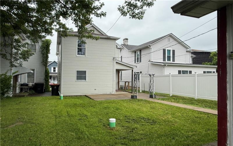 417 Fairmont Street, Latrobe, 15650, 4 Bedrooms Bedrooms, 8 Rooms Rooms,1.1 BathroomsBathrooms,Residential,For Sale,Fairmont Street,1739419