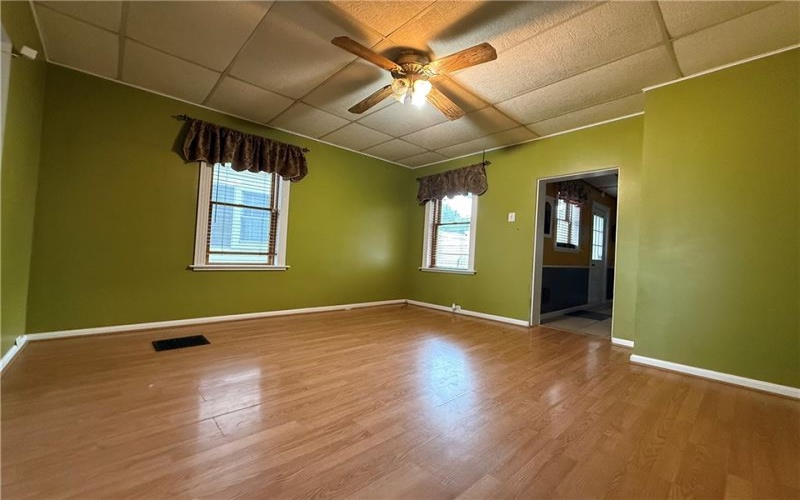 417 Fairmont Street, Latrobe, 15650, 4 Bedrooms Bedrooms, 8 Rooms Rooms,1.1 BathroomsBathrooms,Residential,For Sale,Fairmont Street,1739419