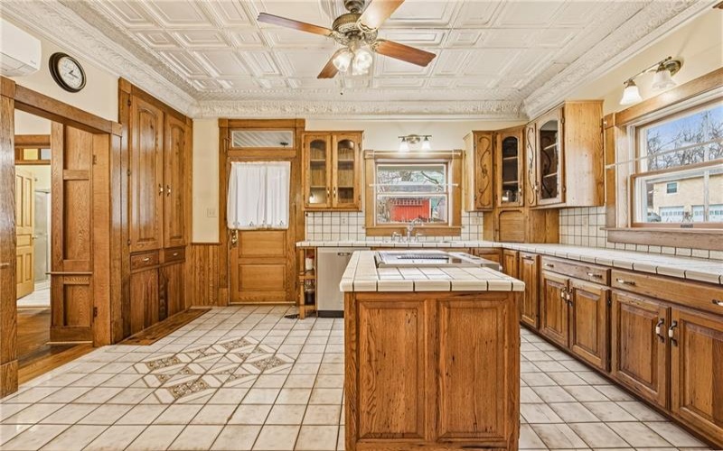 413 Broadway, Rockwood, 15557, 3 Bedrooms Bedrooms, 7 Rooms Rooms,3 BathroomsBathrooms,Residential,For Sale,Broadway,1742279