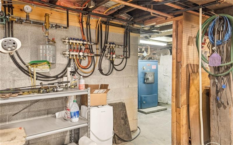 413 Broadway, Rockwood, 15557, 3 Bedrooms Bedrooms, 7 Rooms Rooms,3 BathroomsBathrooms,Residential,For Sale,Broadway,1742279