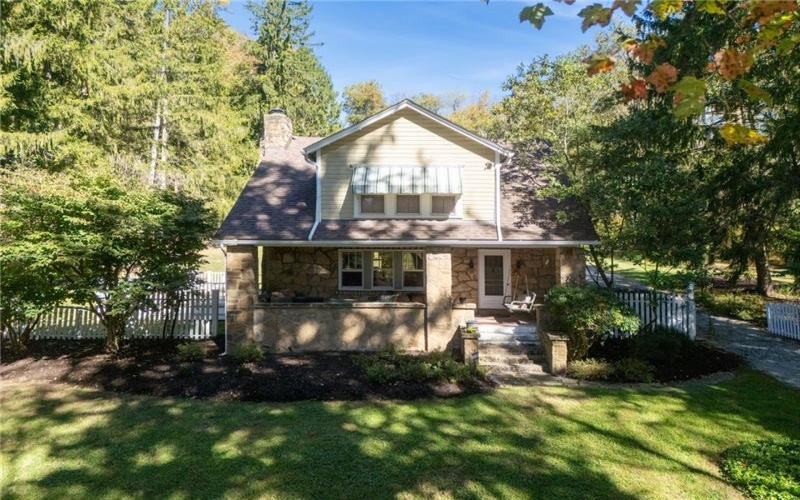 RD#1 LIGONIER SOUTH, LIGONIER, 15687, 3 Bedrooms Bedrooms, 7 Rooms Rooms,1.2 BathroomsBathrooms,Residential,For Sale,LIGONIER SOUTH,1725024