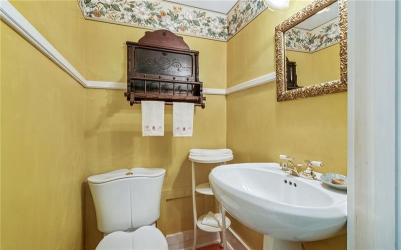 RD#1 LIGONIER SOUTH, LIGONIER, 15687, 3 Bedrooms Bedrooms, 7 Rooms Rooms,1.2 BathroomsBathrooms,Residential,For Sale,LIGONIER SOUTH,1725024